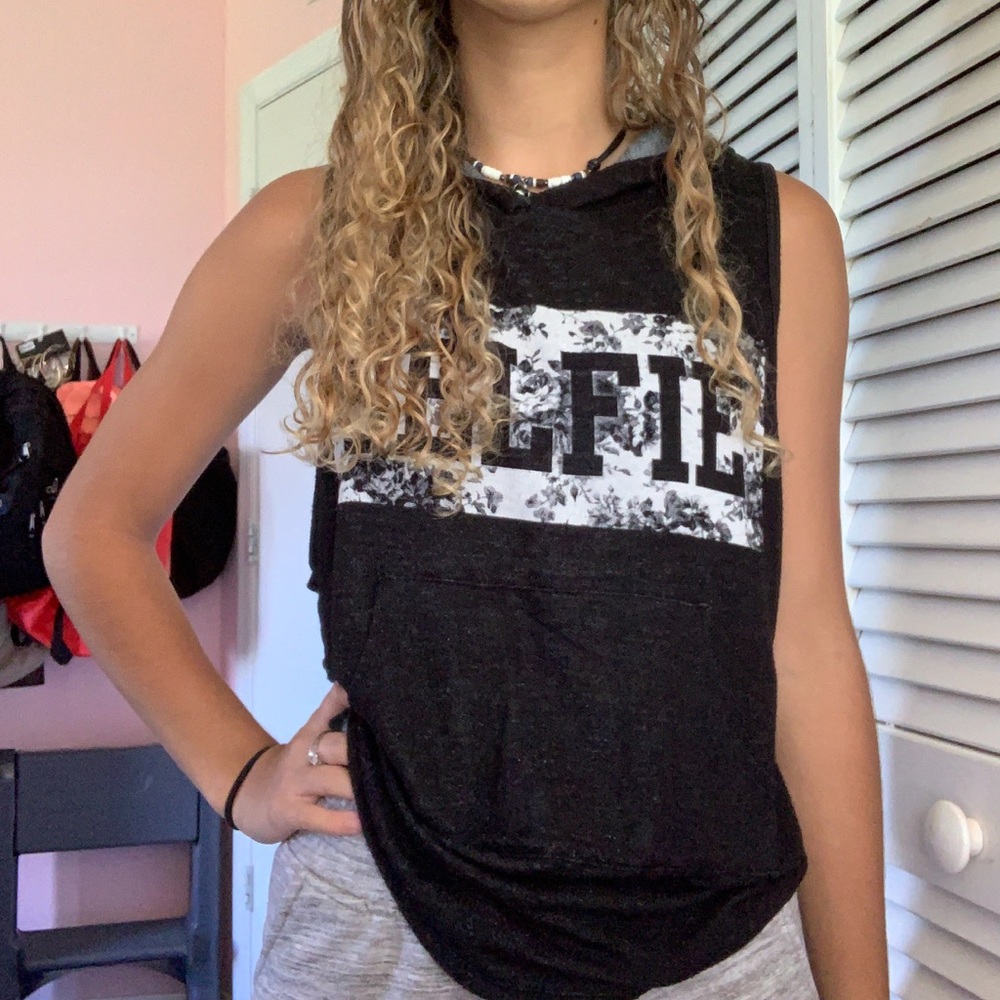 Black t-shirt with a pocket